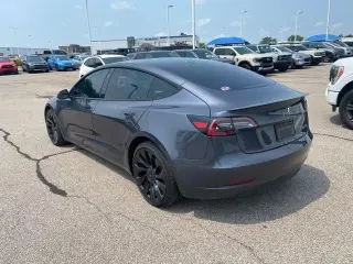 Tesla Model 3 2023 AWD Performance 4p Sedan