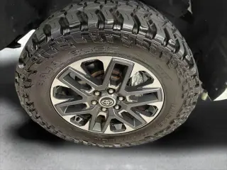 Toyota Tundra 2022 4x2 Limited 4p Camioneta Cabina CrewMax Super Baja