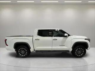 Toyota Tundra 2022 4x2 Limited 4p Camioneta Cabina CrewMax Super Baja