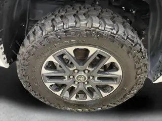 Toyota Tundra 2022 4x2 Limited 4p Camioneta Cabina CrewMax Super Baja