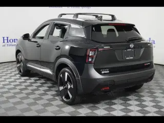 Nissan Kicks 2025 AWD SR 4p Crossover