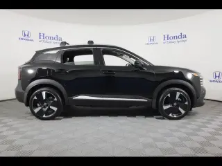 Nissan Kicks 2025 AWD SR 4p Crossover