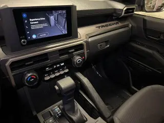 Toyota Tacoma 2026 4x4 SR5 4dr Cabina Doble 6.1 ft LB
