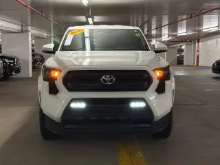 Toyota Tacoma 2026 4x4 SR5 4dr Cabina Doble 6.1 ft LB