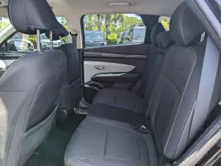 Hyundai TUCSON 2024 SE SUV de 4 puertas (lanzamiento a mitad de año)