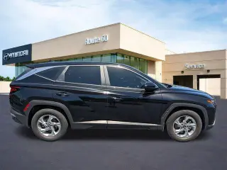 Hyundai TUCSON 2024 SE SUV de 4 puertas (lanzamiento a mitad de año)