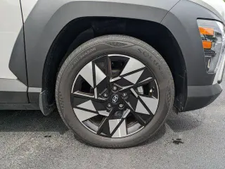 Crossover Hyundai KONA 2024 SEL 4p