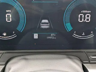 Crossover Hyundai KONA 2024 SEL 4p