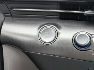 Crossover Hyundai KONA 2024 SEL 4p