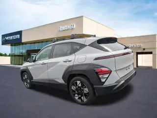 Crossover Hyundai KONA 2024 SEL 4p