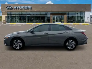 Hyundai ELANTRA 2025 SEL Sport 4 puertas Sedán