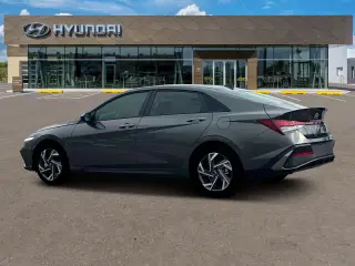 Hyundai ELANTRA 2025 SEL Sport 4 puertas Sedán