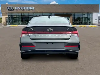 Hyundai ELANTRA 2025 SEL Sport 4 puertas Sedán