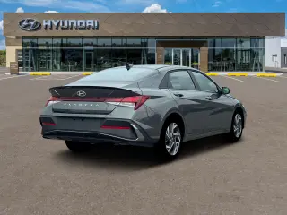 Hyundai ELANTRA 2025 SEL Sport 4 puertas Sedán
