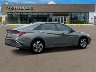 Hyundai ELANTRA 2025 SEL Sport 4 puertas Sedán