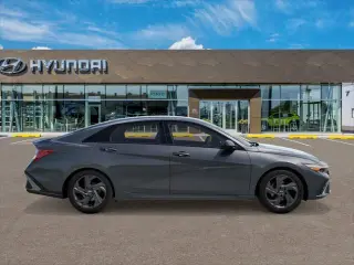 Hyundai ELANTRA 2026 SEL Sport 4dr Sedan