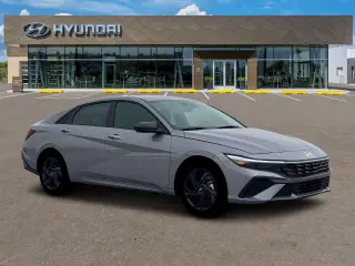 Hyundai ELANTRA 2026 SEL Sport 4p Sedán