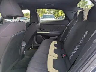 Hyundai ELANTRA 2025 SEL Sport Sedán 4p