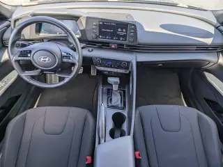 Hyundai ELANTRA 2025 SEL Sport Sedán 4p