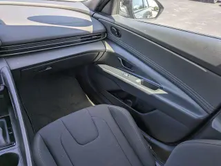 Hyundai ELANTRA 2025 SEL Sport Sedán 4p
