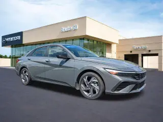 Hyundai ELANTRA 2025 SEL Sport Sedán 4p