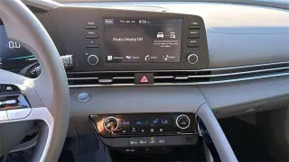Hyundai ELANTRA Hybrid 2025 Azul 4p Sedan