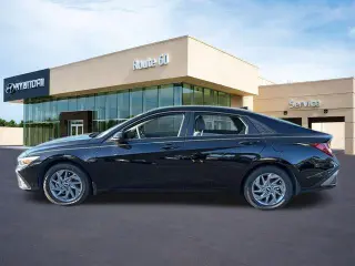 Hyundai ELANTRA Hybrid 2025 Azul 4p Sedan