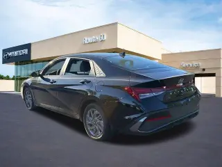 Hyundai ELANTRA Hybrid 2025 Azul 4p Sedan