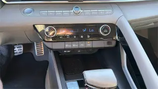 Hyundai ELANTRA Hybrid 2025 SEL Sport 4p Sedan