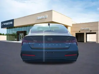 Hyundai ELANTRA Hybrid 2025 SEL Sport 4p Sedan