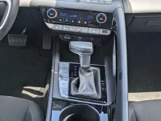 Hyundai ELANTRA 2025 SEL Confort Sedán 4 puertas