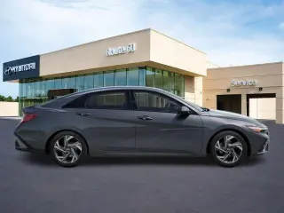 Hyundai ELANTRA 2025 SEL Confort Sedán 4 puertas