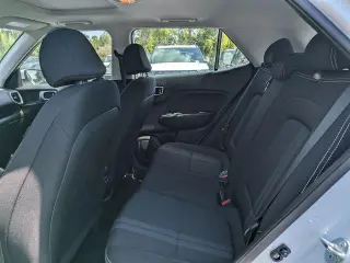 Hyundai VENUE 2026 SEL 4p Crossover con techo bicolor
