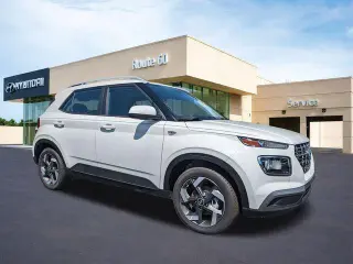 Hyundai VENUE 2026 SEL 4p Crossover con techo bicolor
