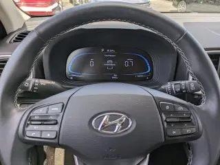 Hyundai VENUE 2026 SEL 4p Crossover con techo bicolor