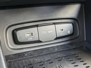 Hyundai VENUE 2026 SEL 4p Crossover con techo bicolor