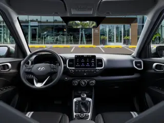 Hyundai VENUE 2026 SEL 4p Crossover con Techo Bicolor