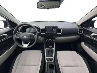Hyundai VENUE 2026 SEL 4p Crossover con techo bicolor