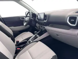 Hyundai VENUE 2026 SEL 4p Crossover con techo bicolor
