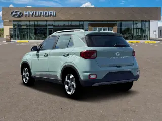 Hyundai VENUE 2026 SEL 4p Crossover con techo bicolor