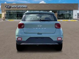 Hyundai VENUE 2026 SEL 4p Crossover con techo bicolor