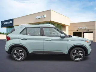 Hyundai VENUE 2026 SEL 4p Crossover
