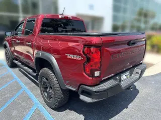 Chevrolet Colorado 2023 4x4 Trail Boss 4 puertas Crew Cab 5 pies. CA