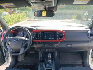 Toyota Tacoma 2019 4x2 TRD Sport 4dr Cabina Doble 5.0 pies SB