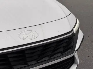 Hyundai ELANTRA 2025 SE 4p Sedan