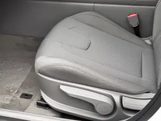 Hyundai ELANTRA 2025 SE 4p Sedan