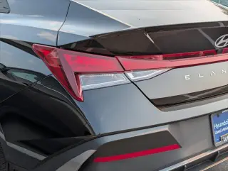 Hyundai ELANTRA 2026 SEL Sport 4p Sedan