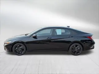 Hyundai ELANTRA 2026 SEL Sport 4p Sedan