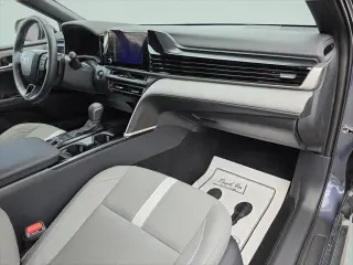 Toyota Camry 2026 SE 4dr Sedan