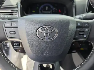 Toyota Camry 2026 SE 4dr Sedan